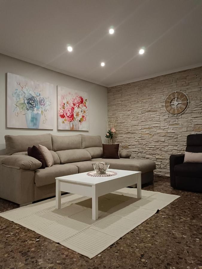 Acogedora Y Confortable Casa Familiar En L'Ollería Exterior photo
